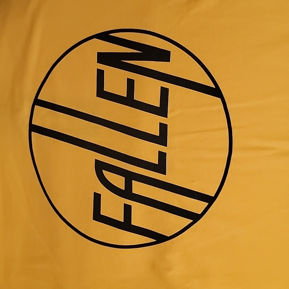 Fallen Circle Tee - Picture 3 of 4